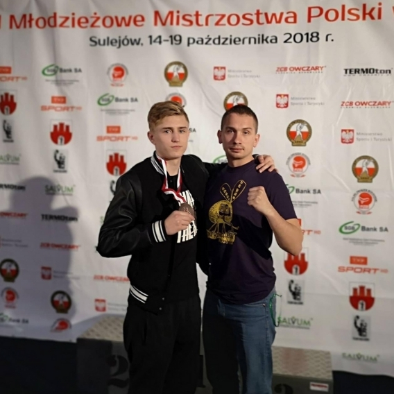 mariusz niedzwiecki z trenerem Trener Boksu Białystok